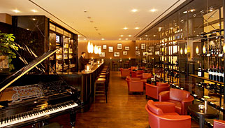 Golfurlaub, Bar Mosaic, Parkhotel Euskirchen, Deutschland