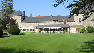 Golfurlaub, Clubhaus Golf de la Bretesche, Bretagne, Frankreich