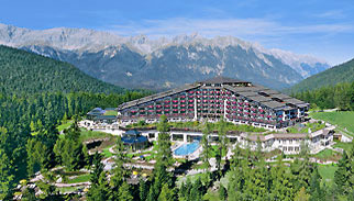 exklusiver Golfurlaub im Interalpen Hotel Tyrol