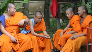 Golfurlaub Thailand, Buddhistische Lebensweise ist �berall gegenw�rtig