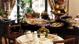 Frühstück, Palazzo Arzaga, Gardasee, Italien Frühstück, Palazzo Arzaga, Gardasee, Italien