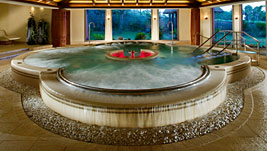 Super-Spa für grenzenloses Wohlbefinden Super-Spa für grenzenloses Wohlbefinden