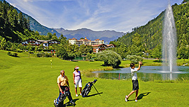 exklusiver Golfurlaub Sdtirol, St. Martin, Golfhotel Quellenhof